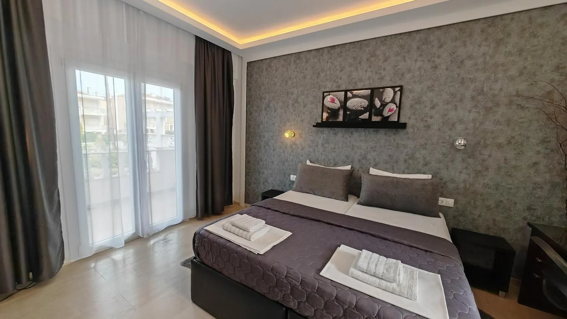 Hotel Valerios Kriopigi 3*,