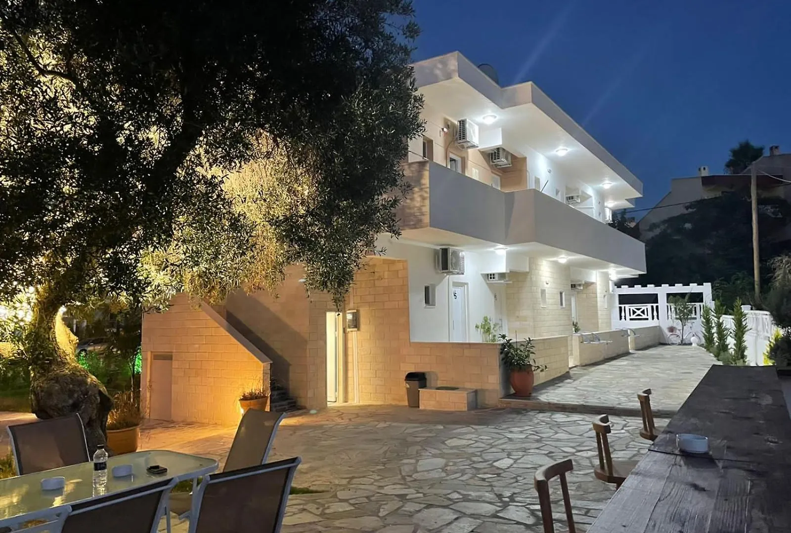 Hotel Valerios Kriopigi 3*,  Greece