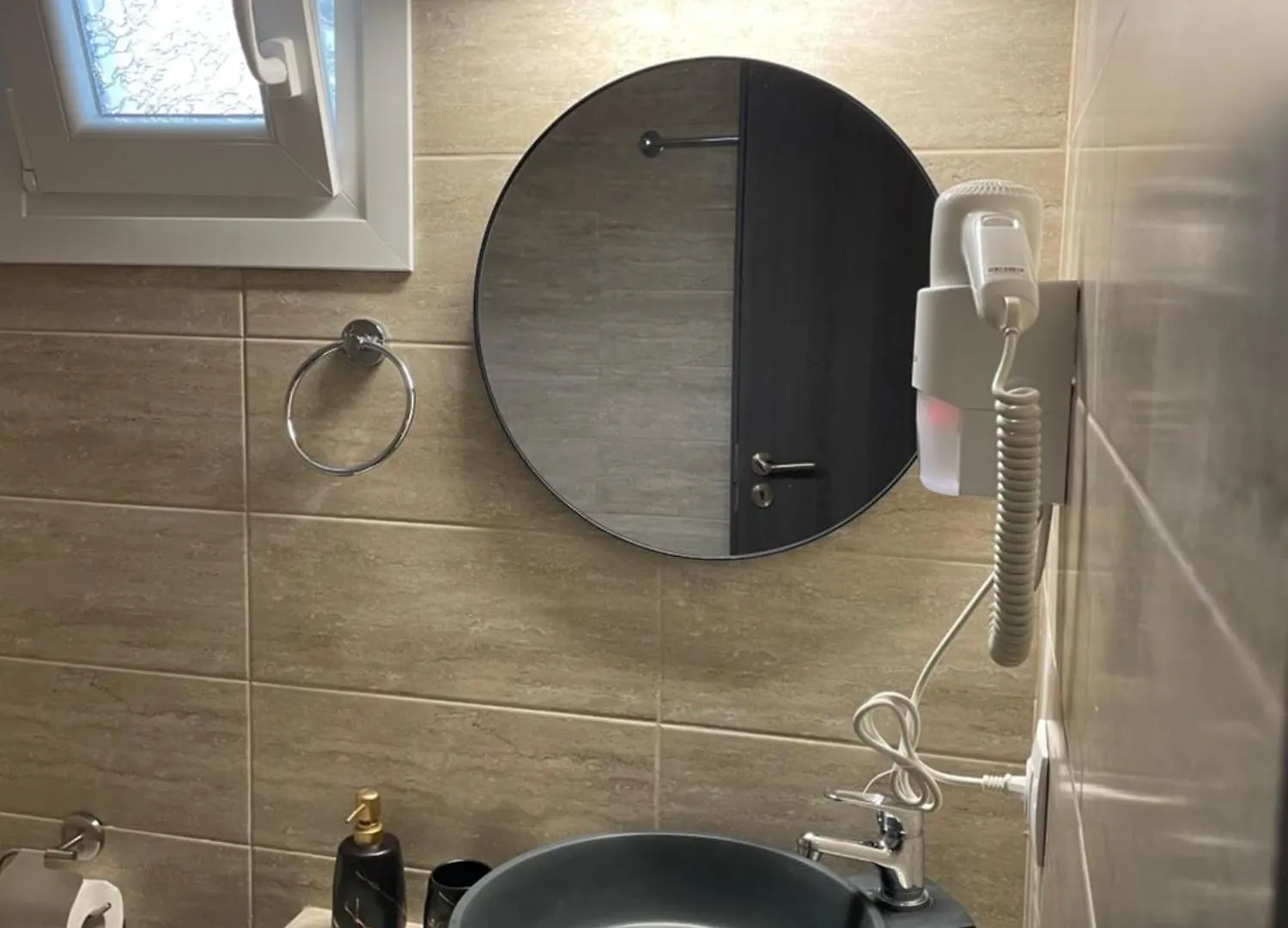 Hotel Valerios Kriopigi