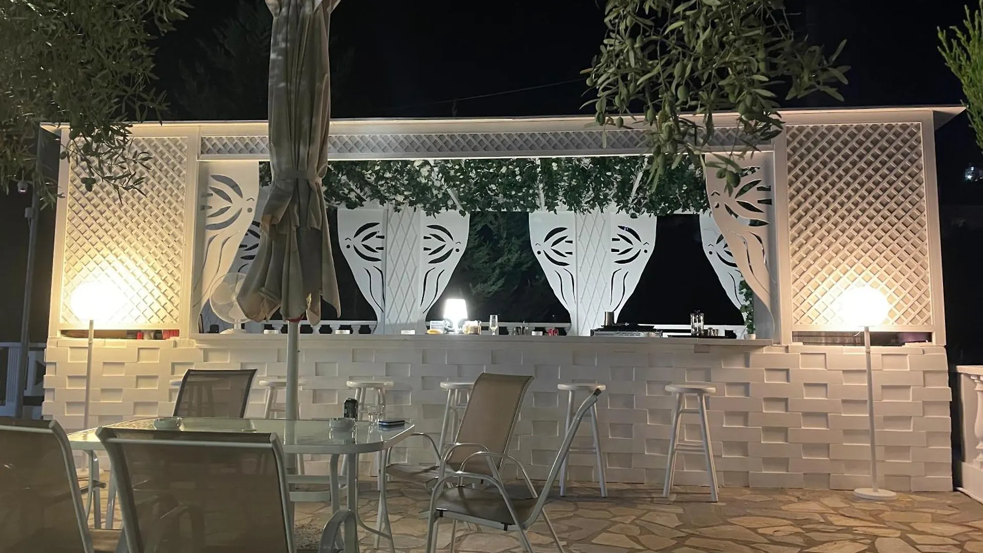 Hotel Valerios Kriopigi