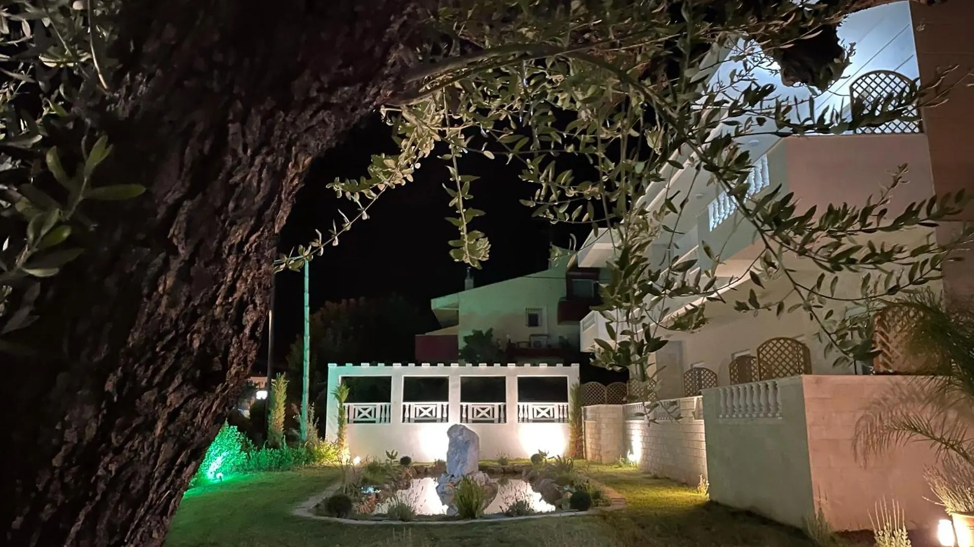 Hotel Valerios Kriopigi